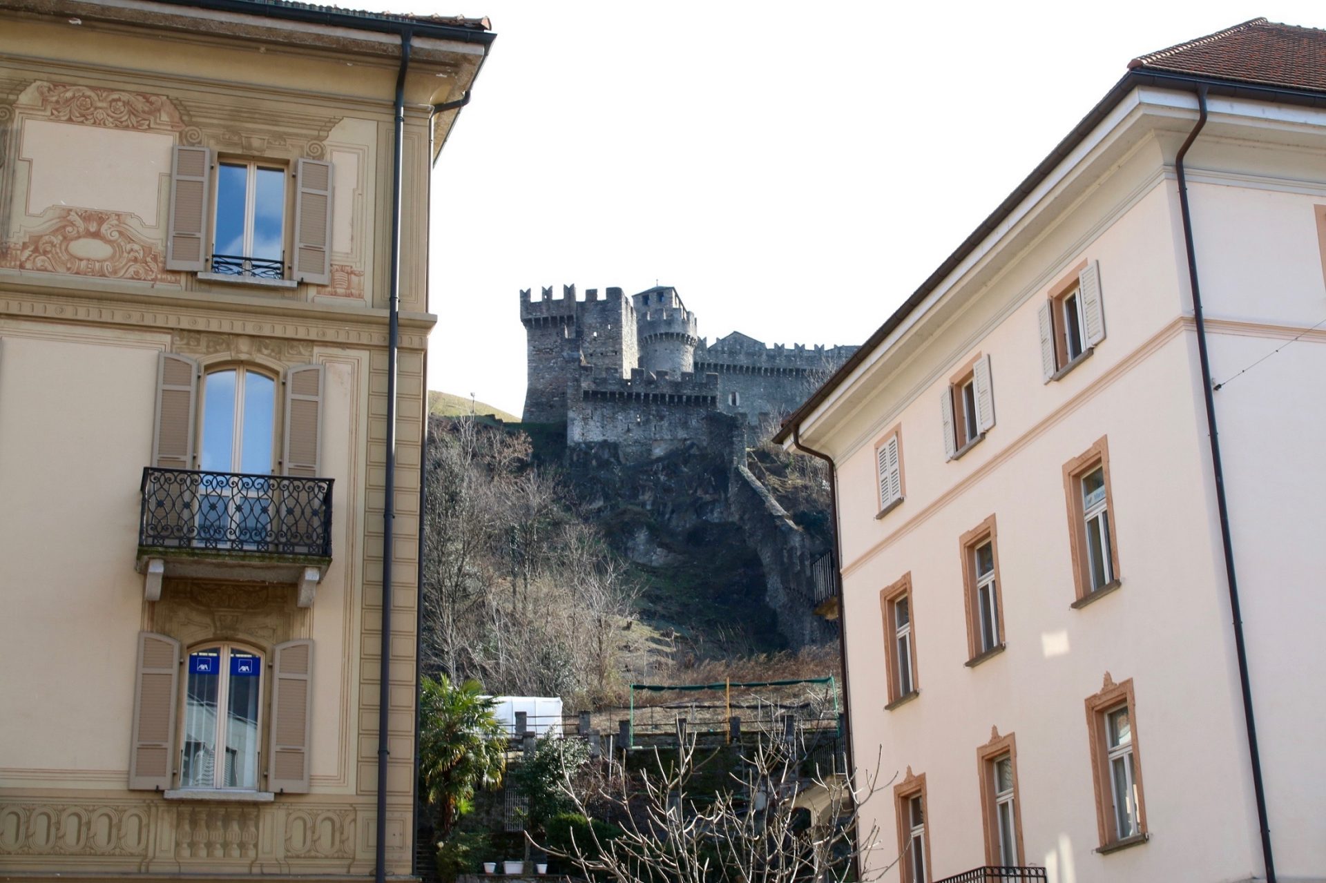 Bellinzona ist die Stadt der Burgen 